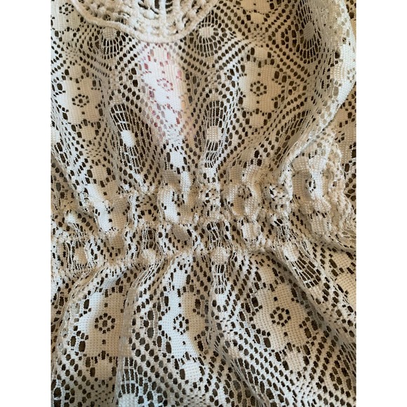 2 Tops - Picture 5 of 6